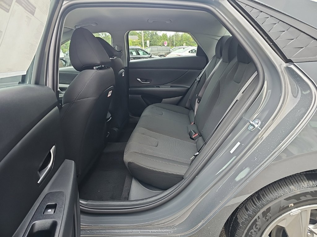 New 2026 Hyundai Elantra SE FWD image 26