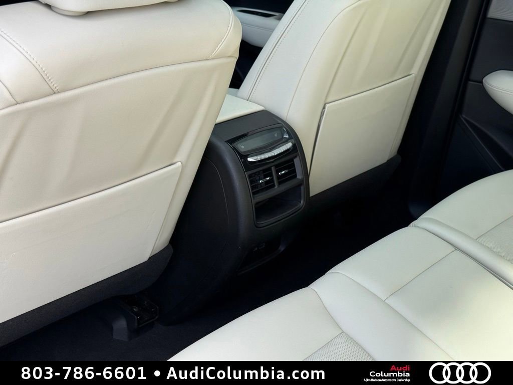 Used 2023 Cadillac XT5 Sportv w/ Technology Package AWD/4WD image 27