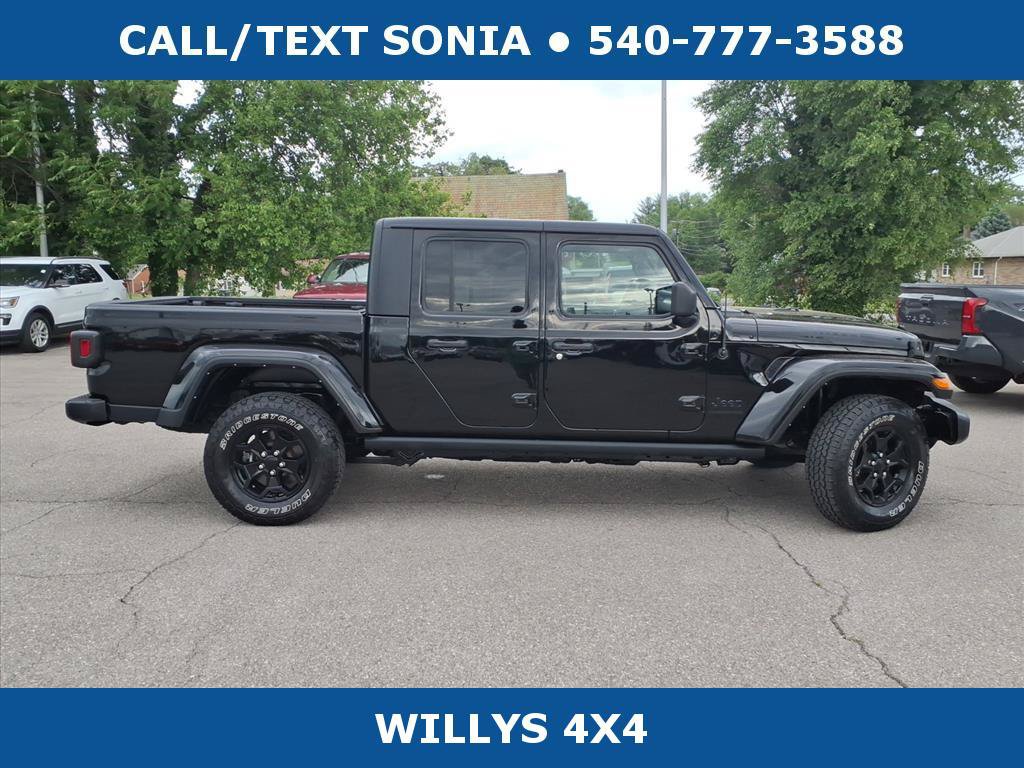 Used 2022 Jeep Gladiator Sport AWD/4WD image 2