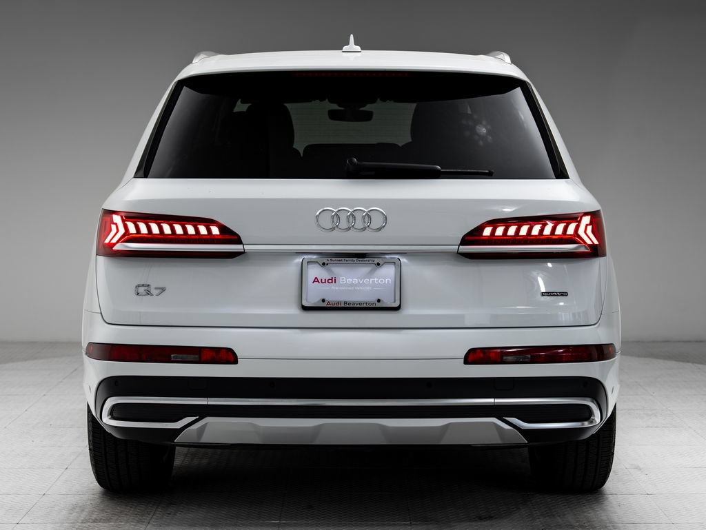 Used 2022 Audi Q7 3.0T Premium AWD/4WD image 29