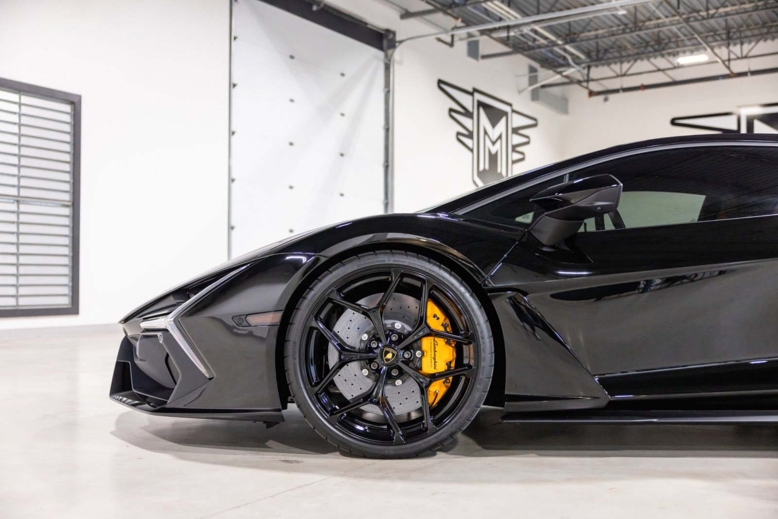 Used 2025 Lamborghini Revuelto image 24