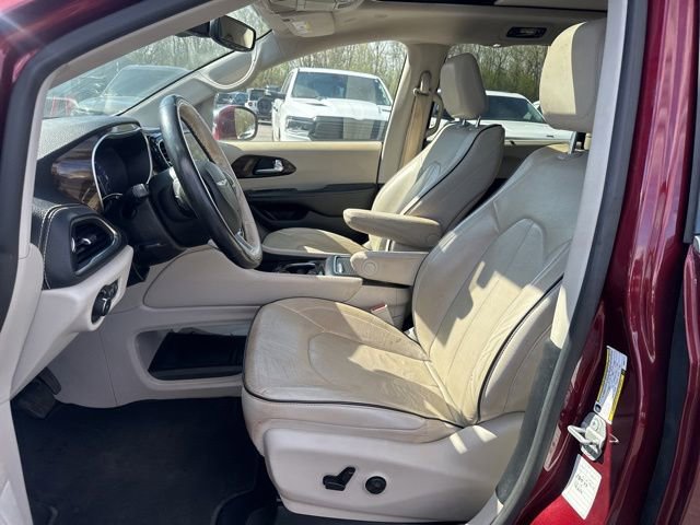 Used 2021 Chrysler Pacifica Limited w/ Premium & Safety Sphere Group AWD/4WD image 13