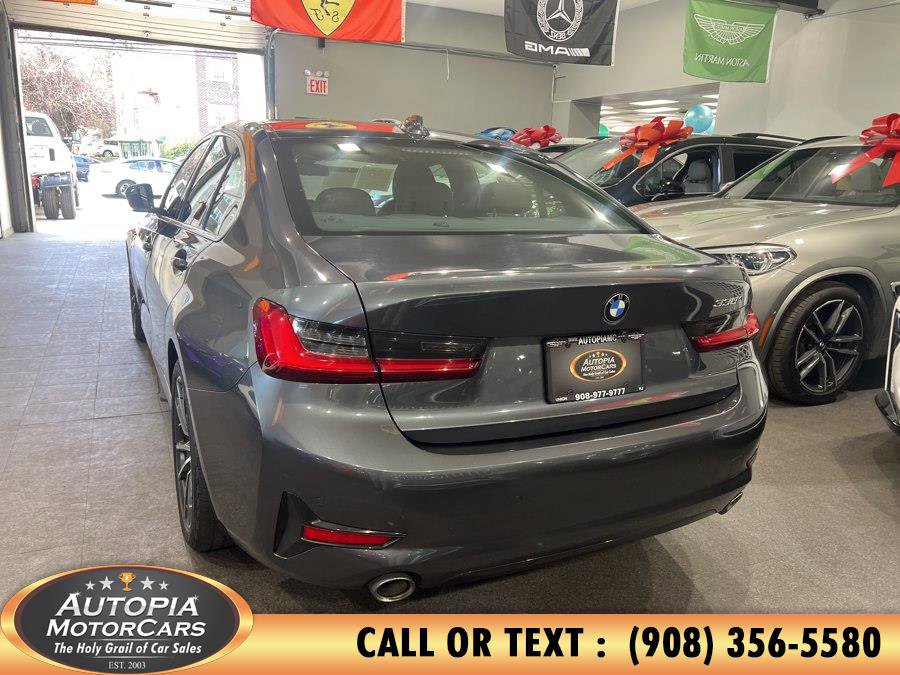 Used 2021 BMW 330i Sedan w/ Premium Package image 3