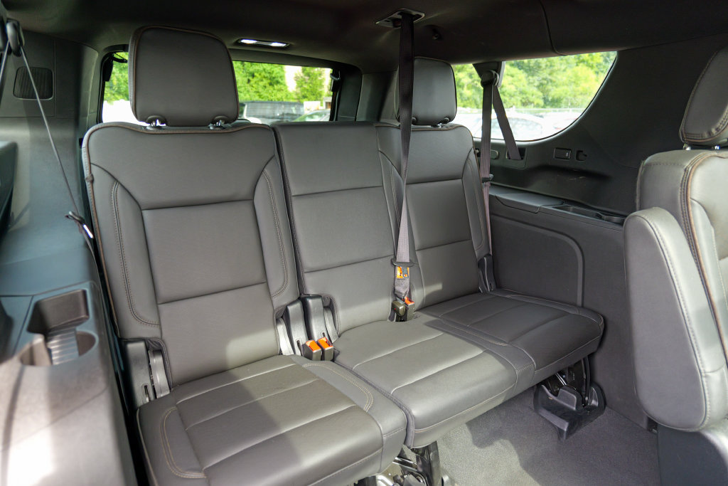Used 2023 Chevrolet Suburban High Country AWD/4WD image 35