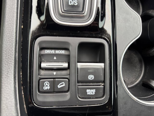 Used 2025 Honda Pilot Touring image 20