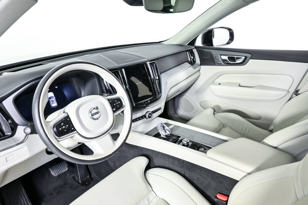 Certified 2024 Volvo XC60 B5 Ultimate AWD/4WD image 6