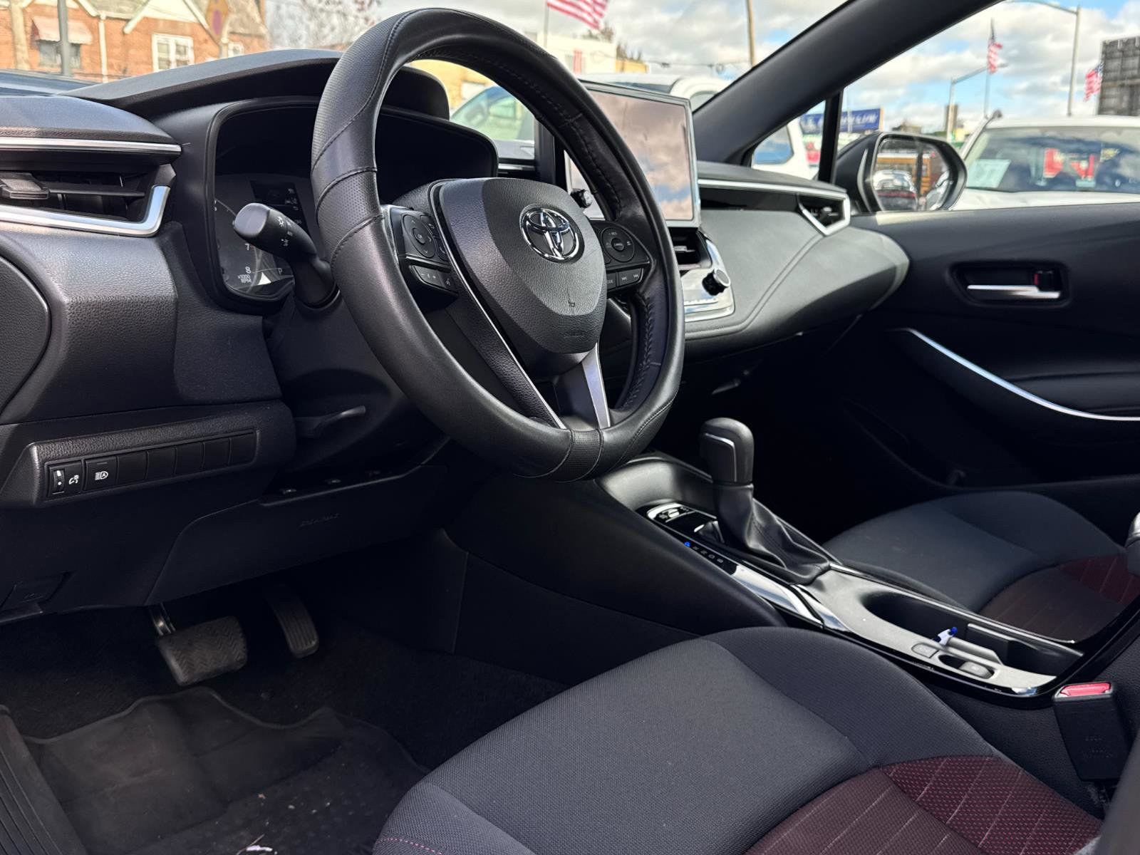 Used 2024 Toyota Corolla SE image 13