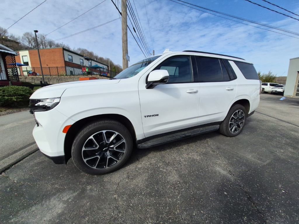 Used 2023 Chevrolet Tahoe RST w/ Luxury Package image 4