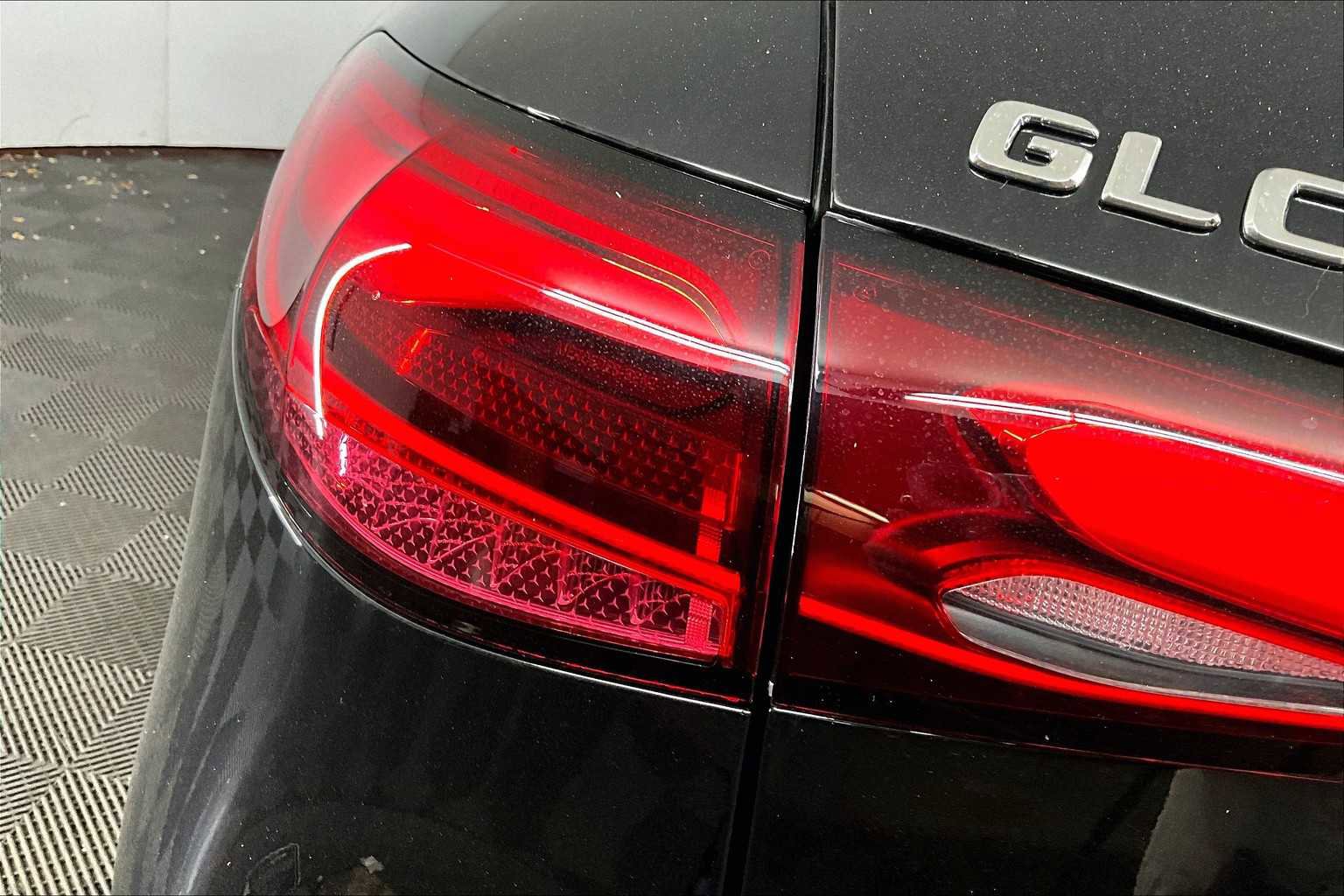 New 2026 Mercedes-Benz GLC 300 GLC 300 image 6
