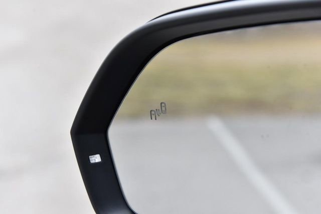 New 2026 Volkswagen Atlas Cross Sport SE image 9