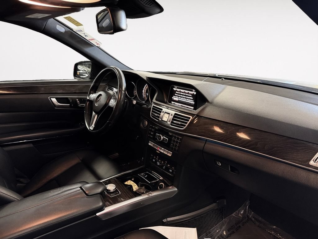 Used 2015 Mercedes-Benz E 250 BlueTEC Sedan image 9