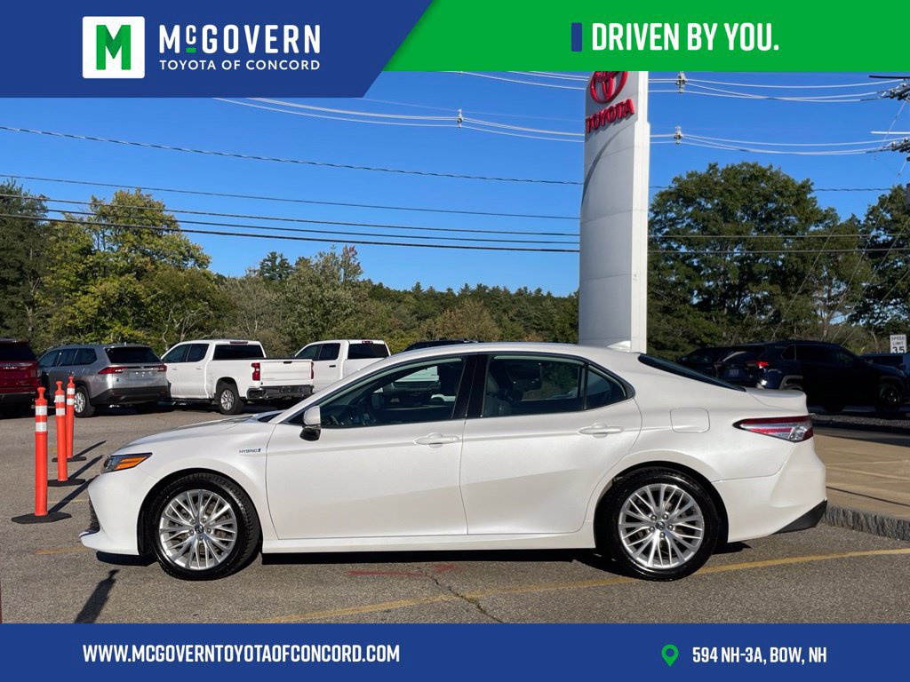 Used 2019 Toyota Camry XLE FWD image 2