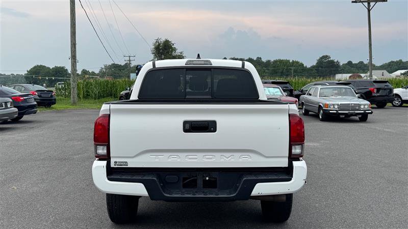Used 2022 Toyota Tacoma SR w/ SR Convenience Package RWD image 11