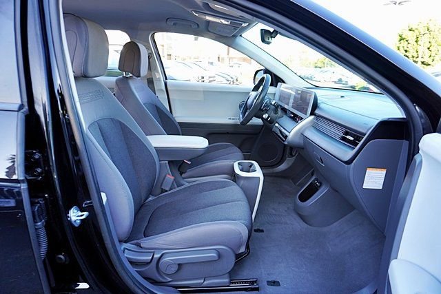 Certified 2024 Hyundai Ioniq 5 SEL RWD image 11