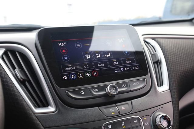 Used 2024 Chevrolet Malibu LT FWD image 11