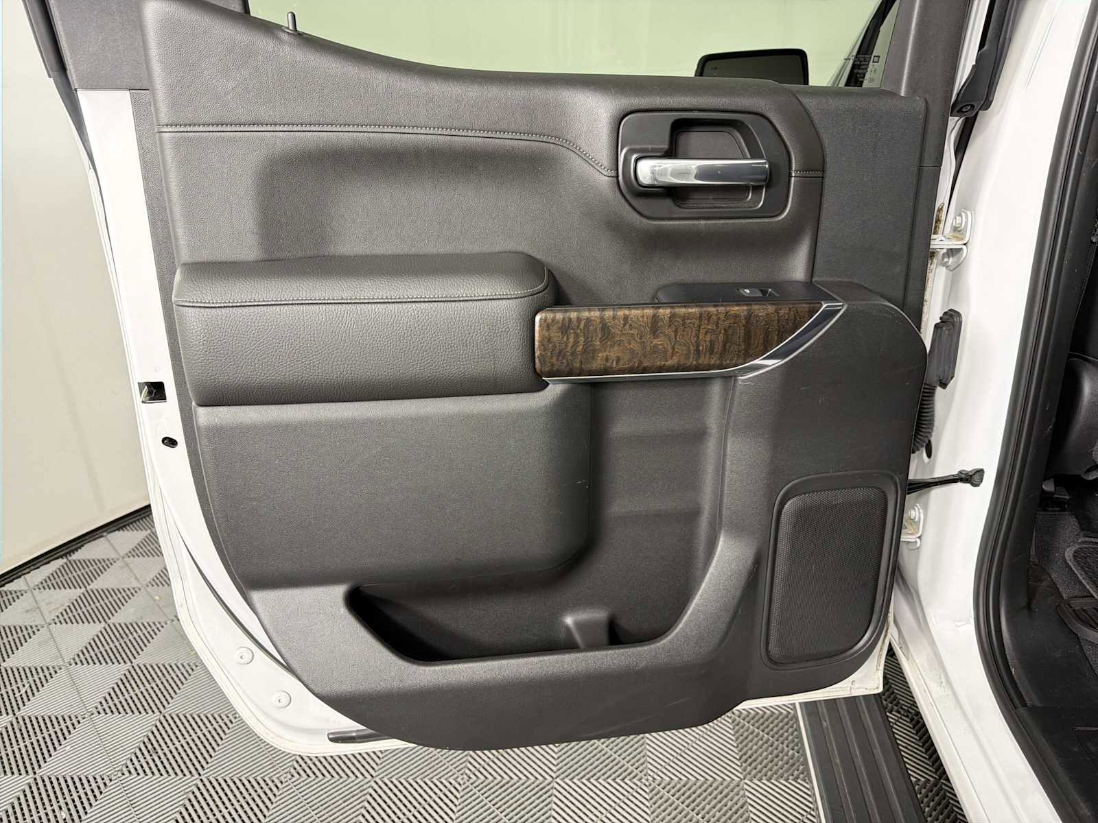 Used 2019 GMC Sierra 1500 Denali w/ Technology Package image 19