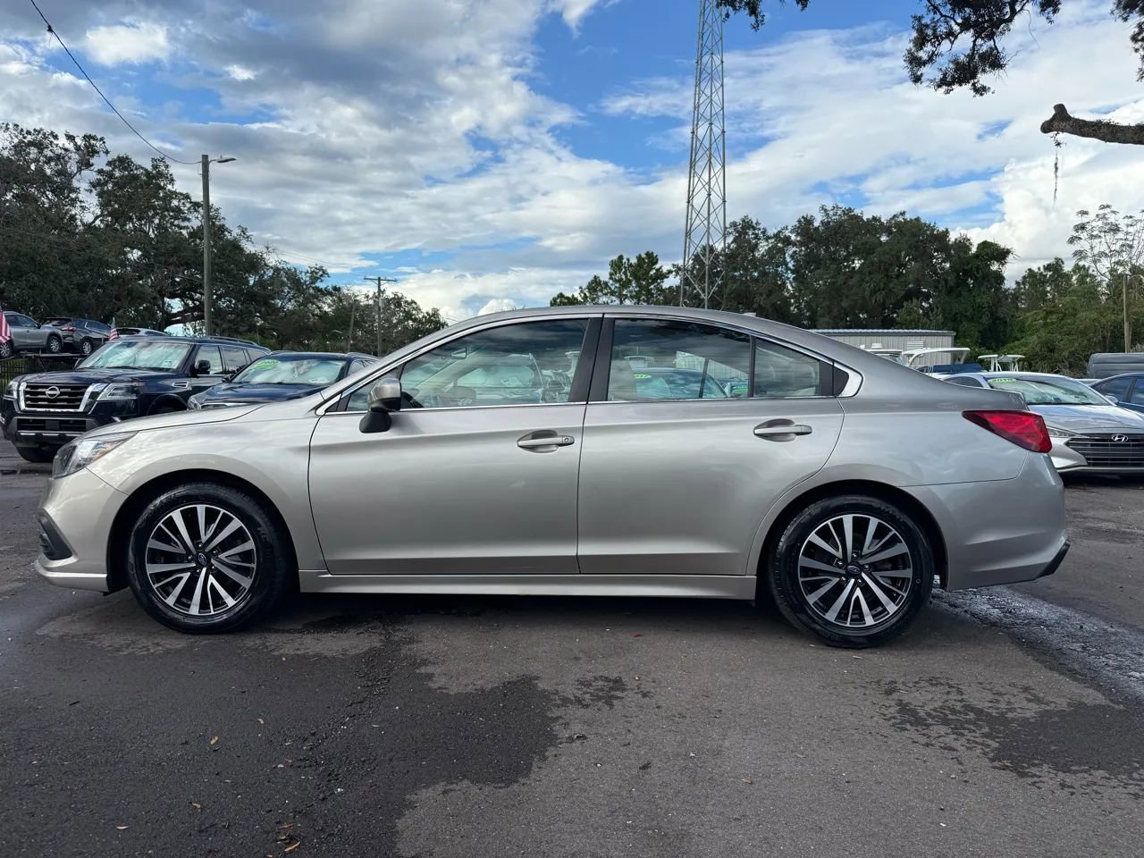 Used 2018 Subaru Legacy 2.5i Premium w/ Moonroof Package image 8