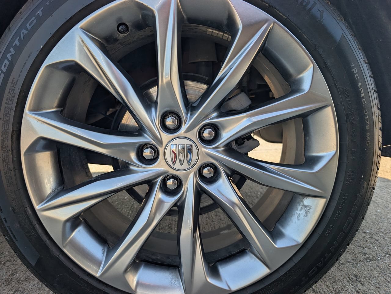 Used 2024 Buick Encore GX Avenir w/ Avenir Technology Package FWD image 7