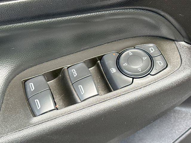 Used 2024 Chevrolet Equinox LT FWD image 15