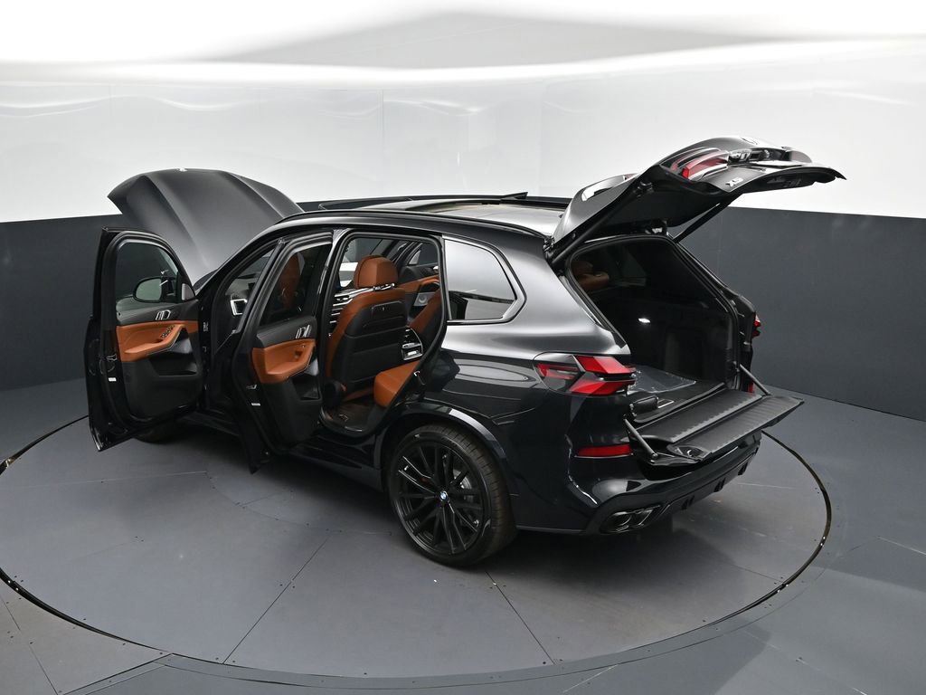 New 2026 BMW X5 M60i image 2