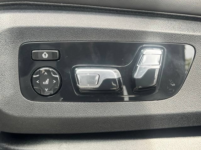 Certified 2025 BMW ALPINA XB7 AWD/4WD image 14