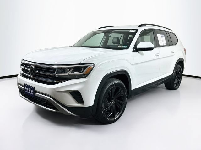 Certified 2023 Volkswagen Atlas SE w/ Black Wheel Package AWD/4WD image 4