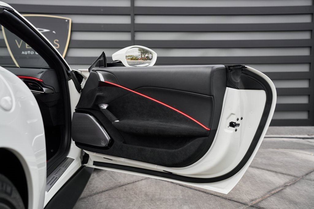 Used 2024 Ferrari Roma Spider image 27
