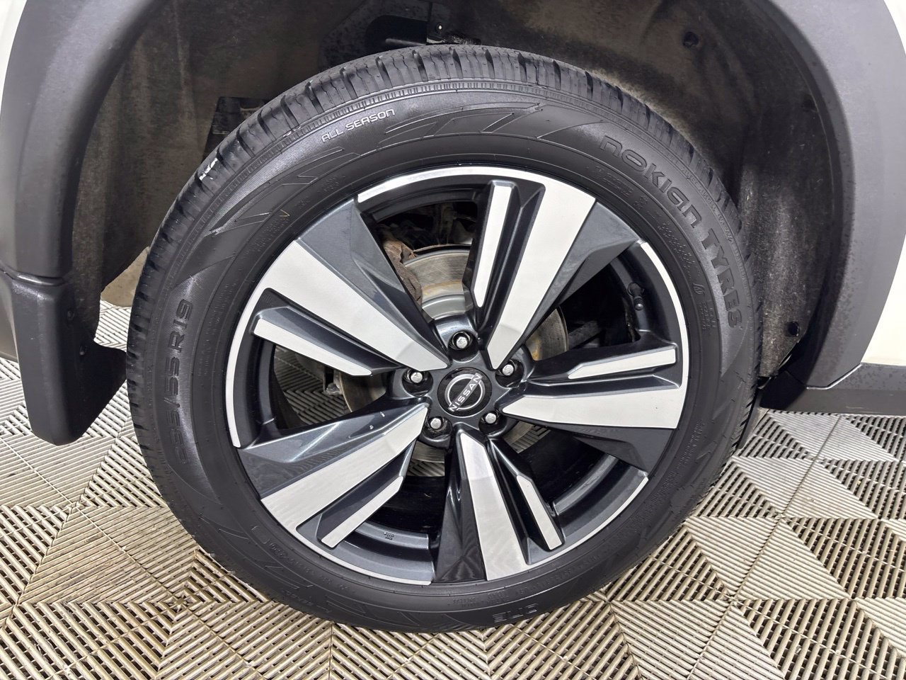Used 2023 Nissan Rogue SL w/ SL Premium Package AWD/4WD image 36