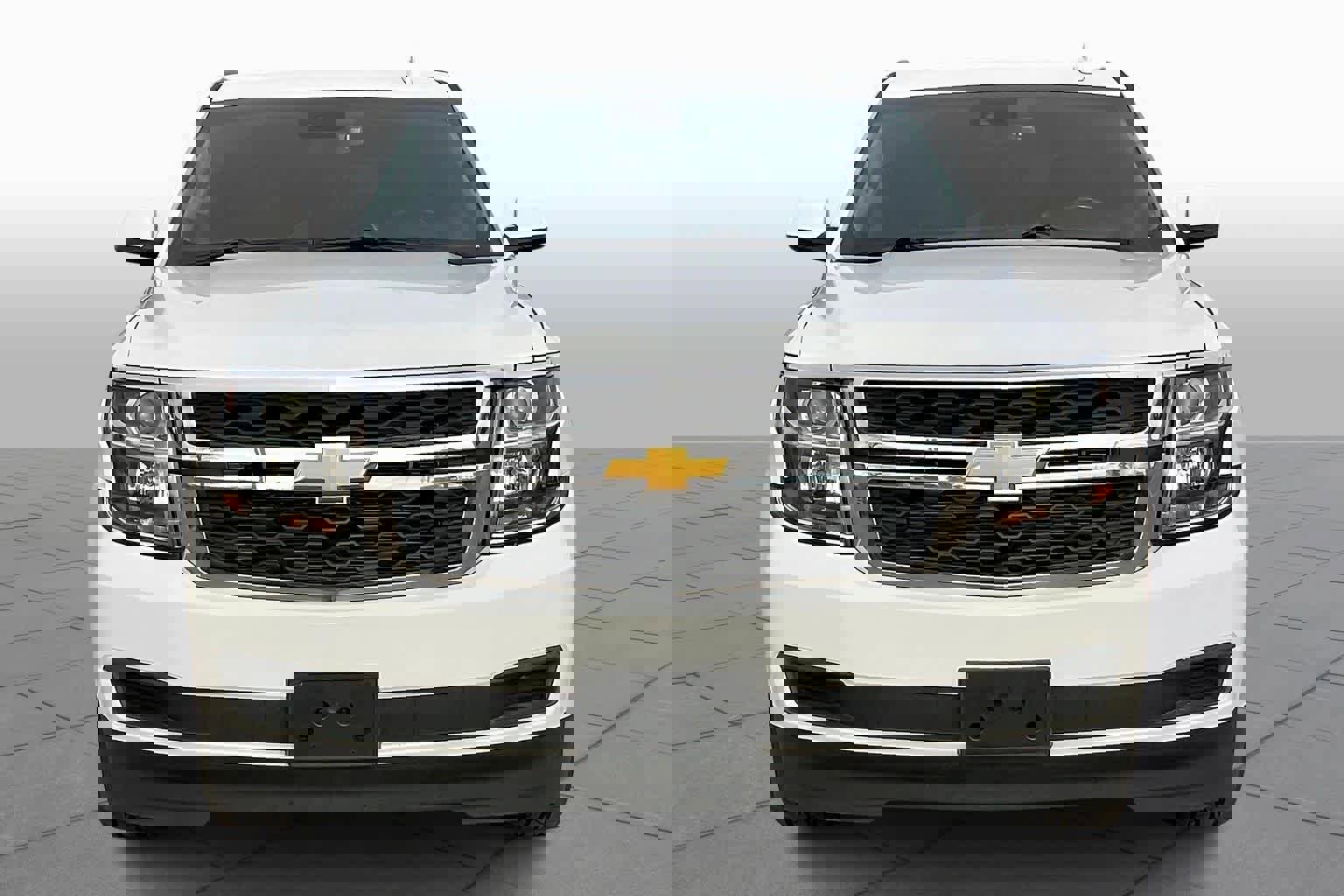 Used 2018 Chevrolet Suburban LT image 4