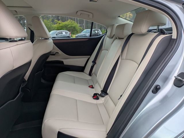 Used 2025 Lexus ES 350 w/ Premium Package image 19