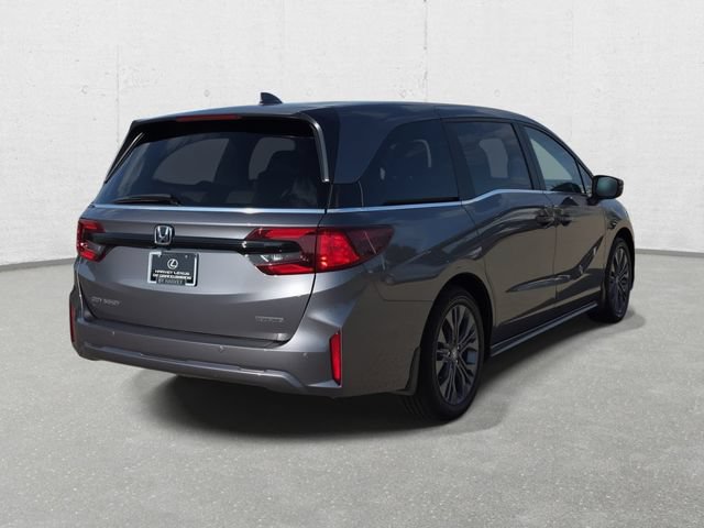 Used 2025 Honda Odyssey Touring image 5