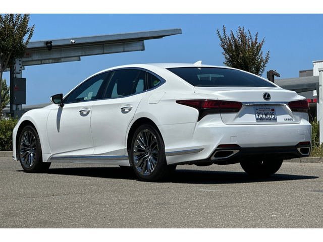 Used 2022 Lexus LS 500 w/ Cold Weather Package (CK) RWD image 6