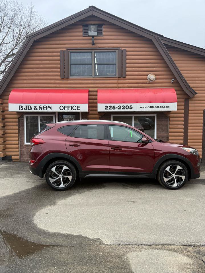 Used 2016 Hyundai Tucson Sport image 2