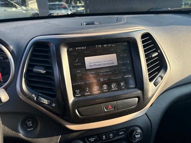 Used 2016 Jeep Cherokee Latitude w/ Comfort/Convenience Group AWD/4WD image 6