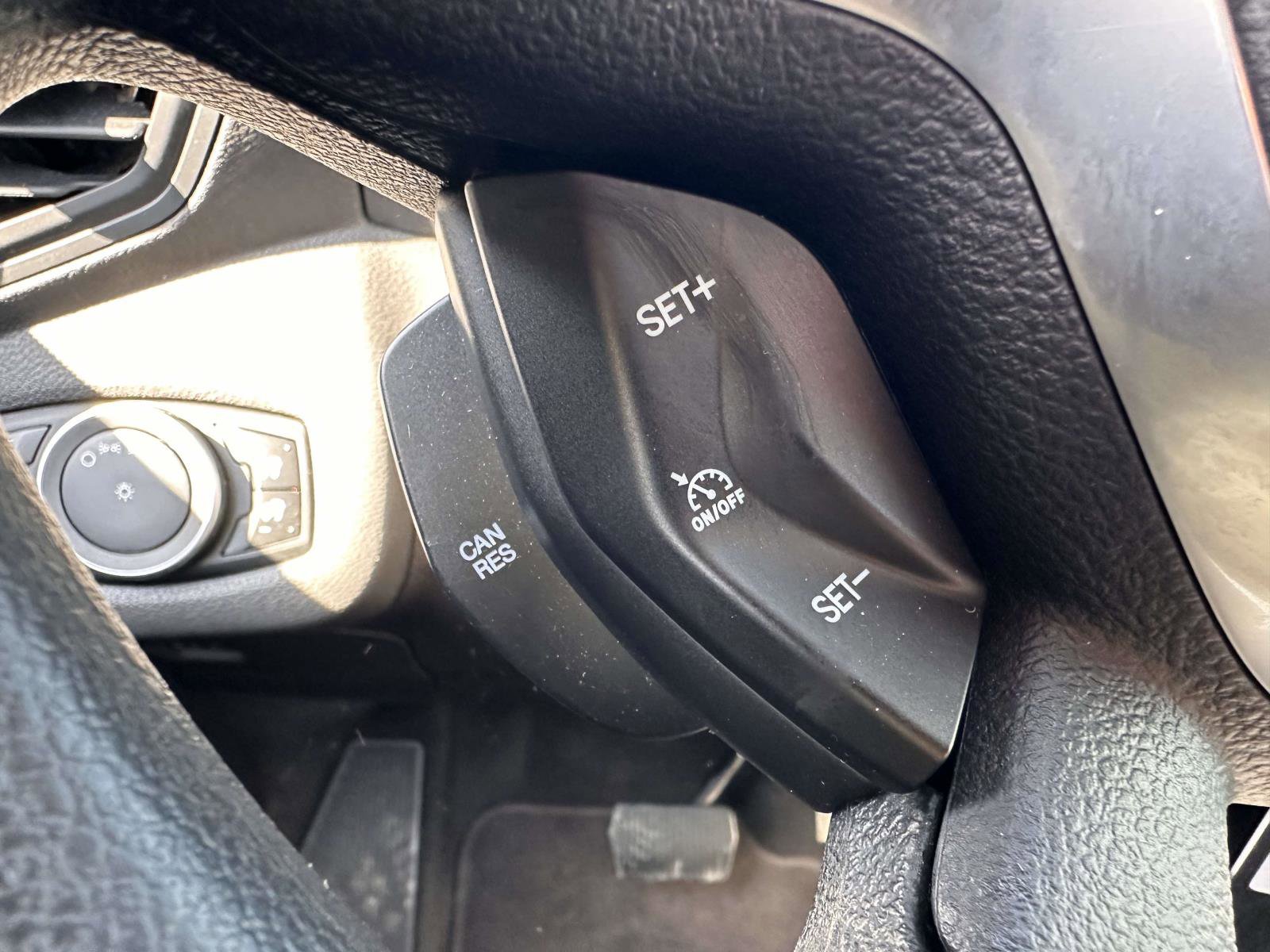 Used 2016 Ford Escape SE w/ Equipment Group 201A image 19