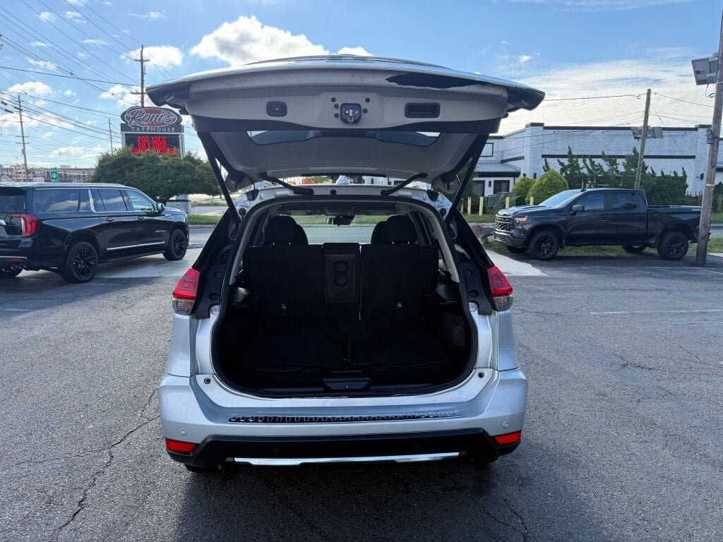 Used 2020 Nissan Rogue SV AWD/4WD image 30