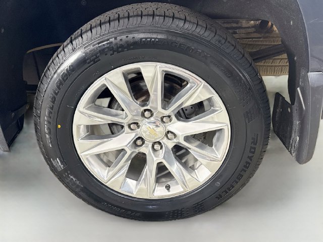 Used 2021 Chevrolet Silverado 1500 LTZ AWD/4WD image 36