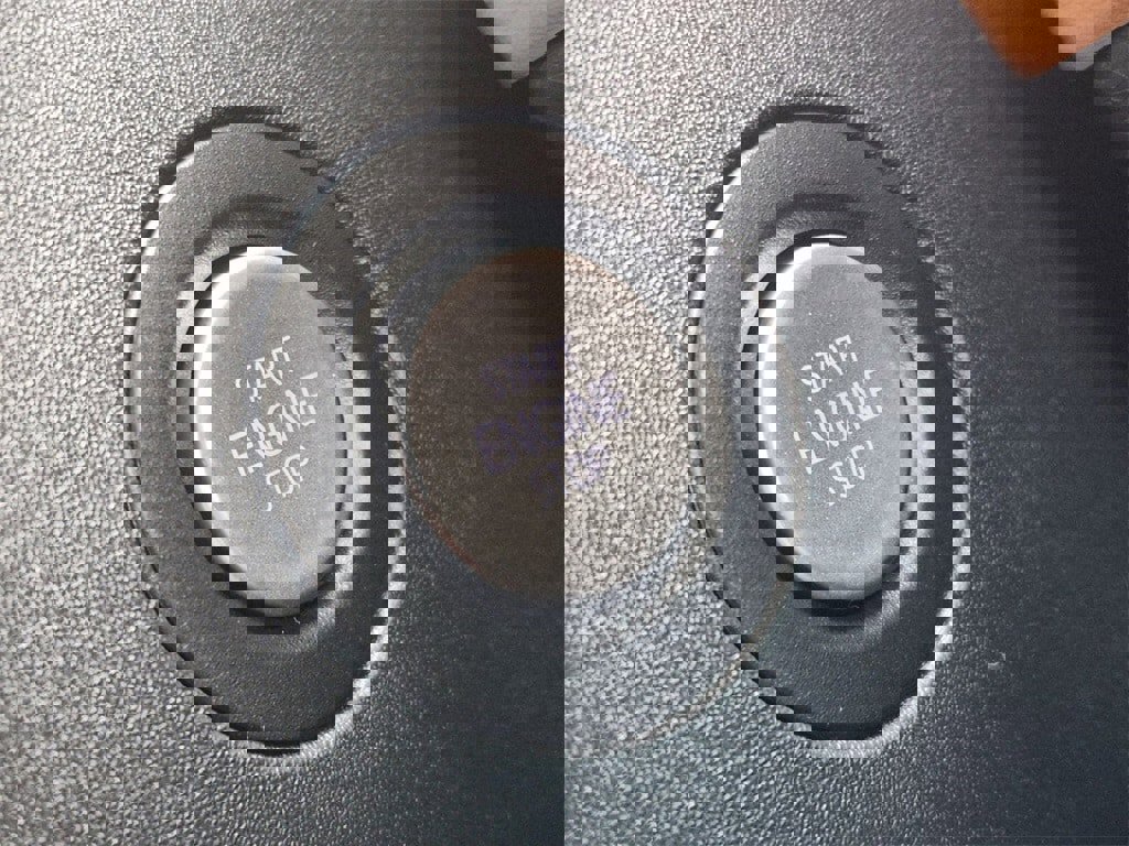 New 2025 Volkswagen ID. Buzz Pro S image 20