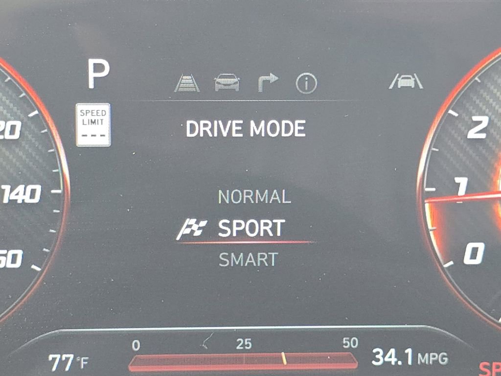 Used 2024 Hyundai Elantra SEL FWD image 31
