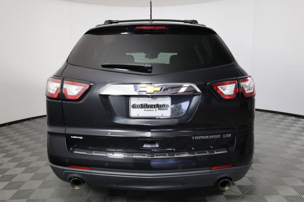 Used 2014 Chevrolet Traverse LTZ w/ LPO, 'HIT The Road' Package FWD image 3