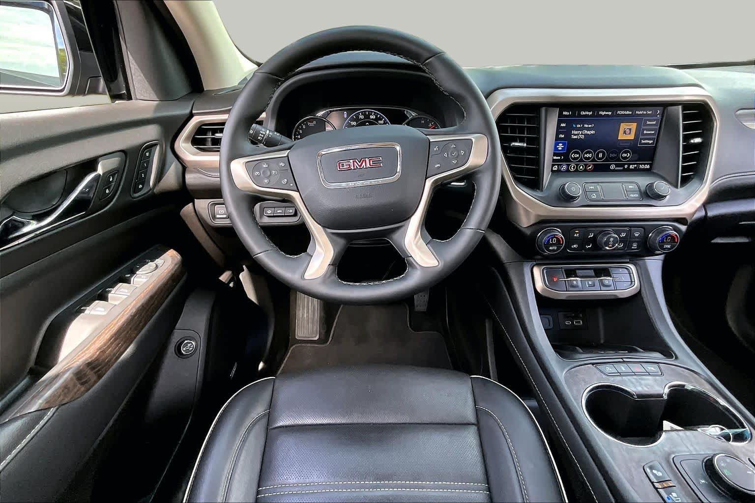 Used 2023 GMC Acadia Denali w/ Denali Ultimate Package FWD image 6