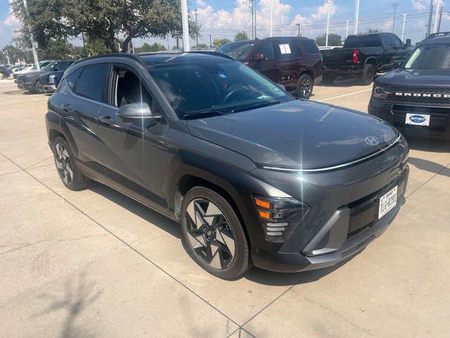 Certified 2024 Hyundai Kona Limited FWD image 3