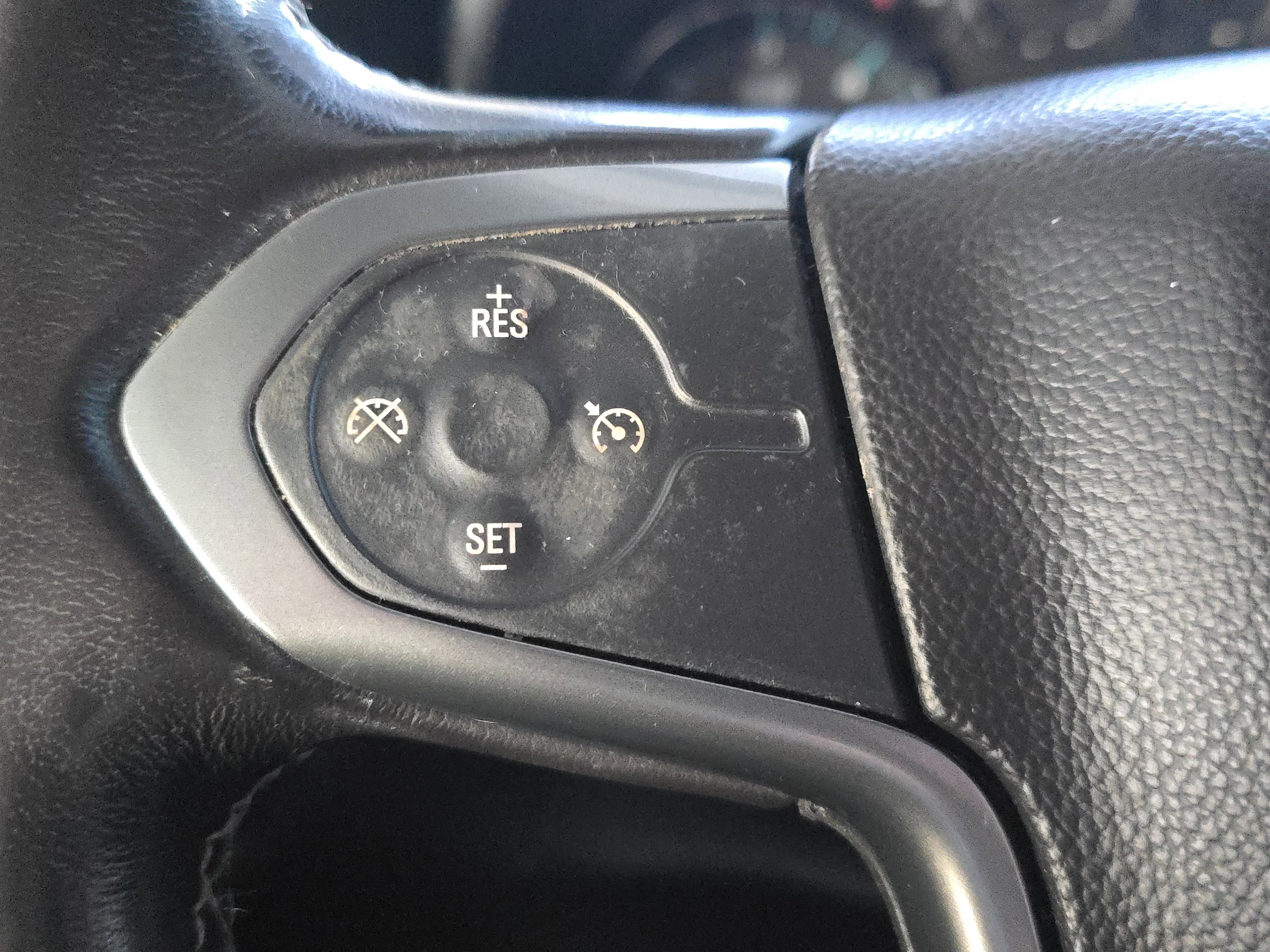 Used 2018 Chevrolet Silverado 1500 LT w/ All Star Edition image 29