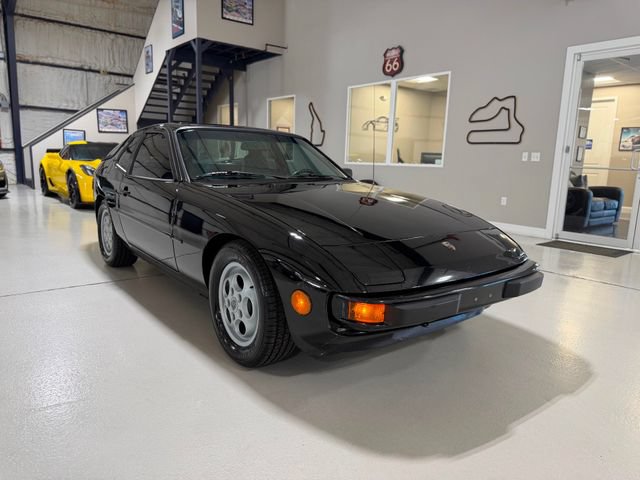 Used 1988 Porsche 924 S RWD image 47