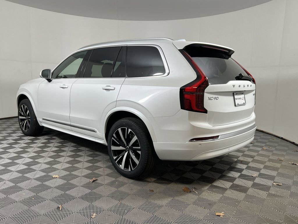 Certified 2026 Volvo XC90 B5 Core AWD/4WD image 8