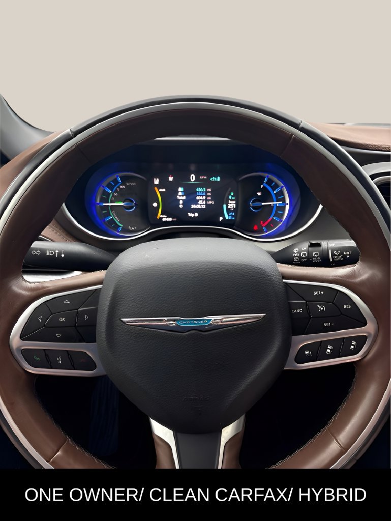 Used 2020 Chrysler Pacifica Limited w/ Advanced Safetytec Group FWD image 26