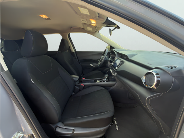 Certified 2024 Nissan Kicks SV FWD image 18