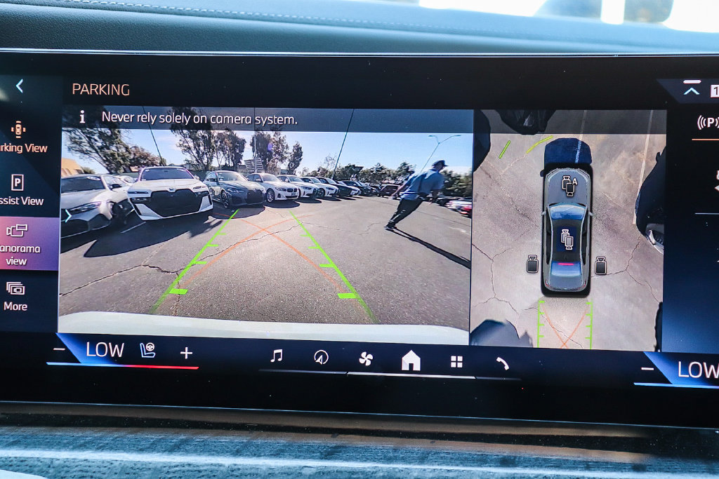 Certified 2024 BMW i7 xDrive60 AWD/4WD image 23