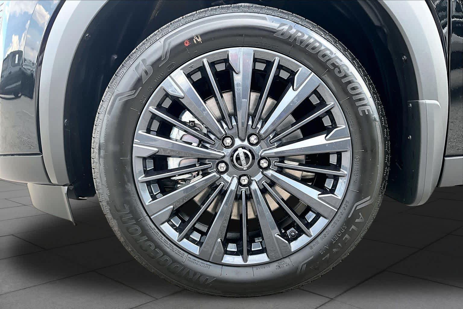 New 2026 Nissan Pathfinder SL FWD image 11
