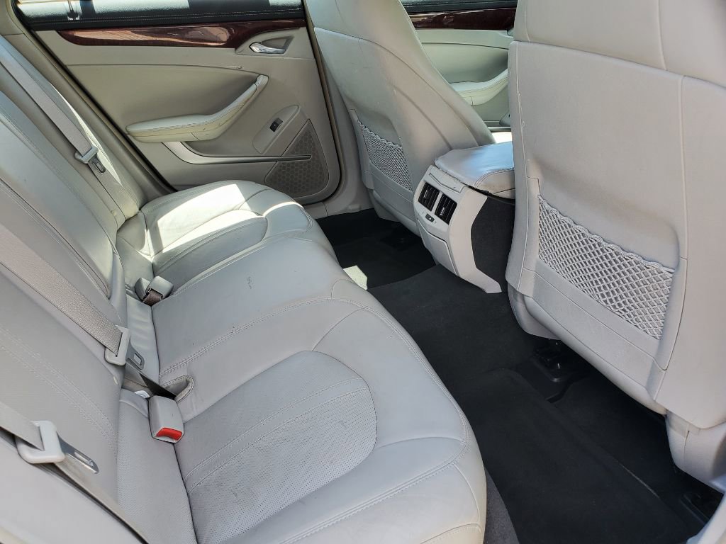 Used 2011 Cadillac CTS Luxury RWD image 32